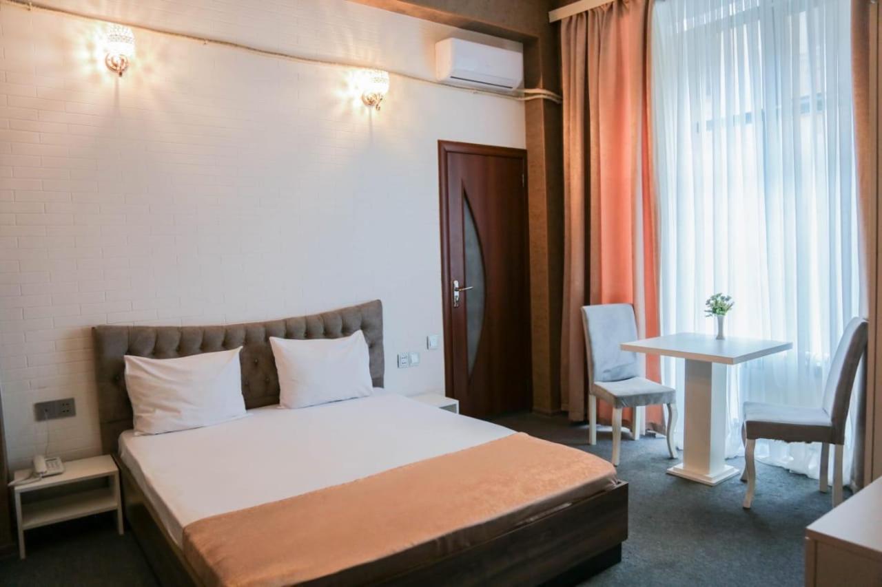 Best Center Hotel Baky Esterno foto