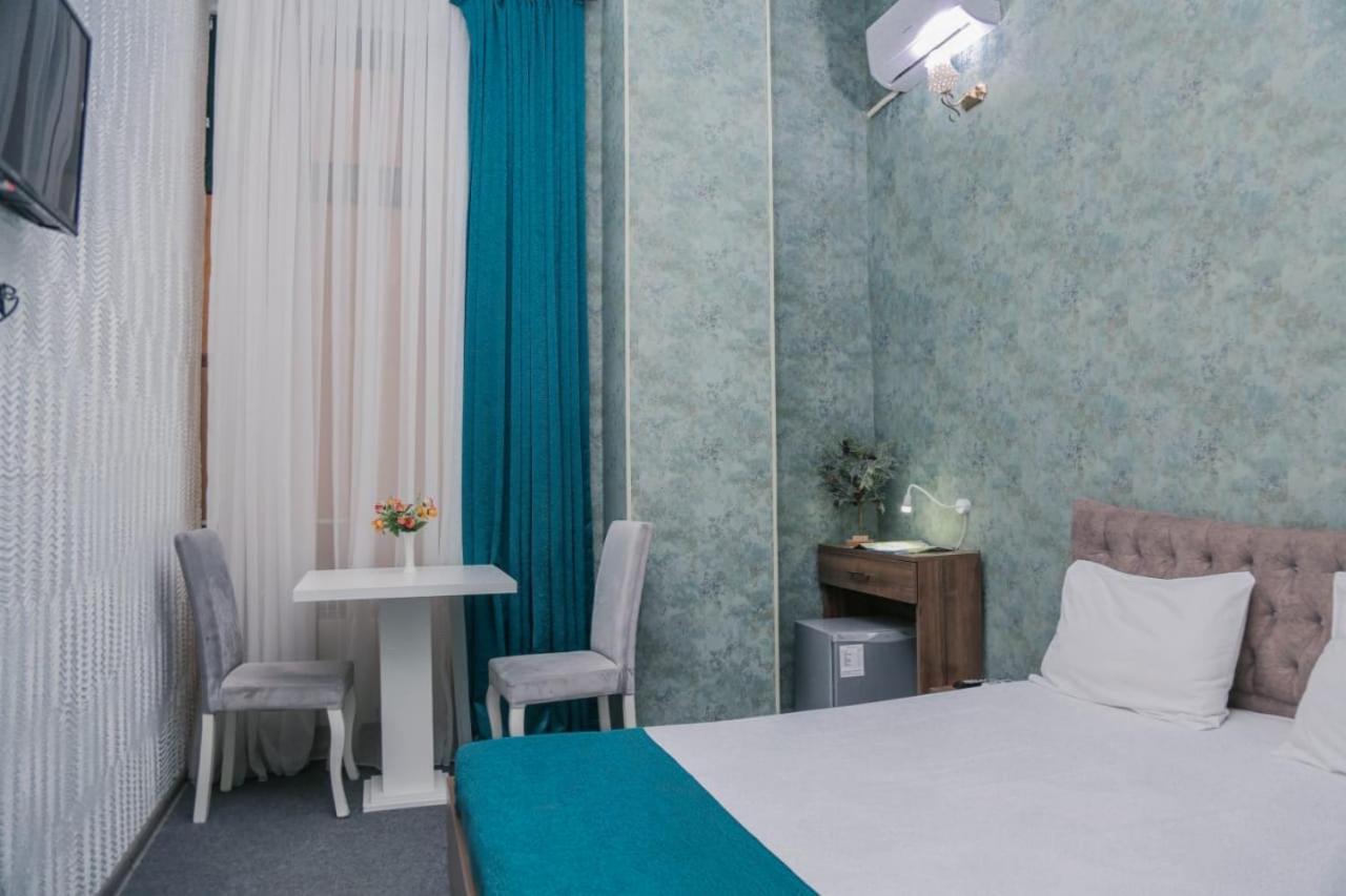 Best Center Hotel Baky Esterno foto