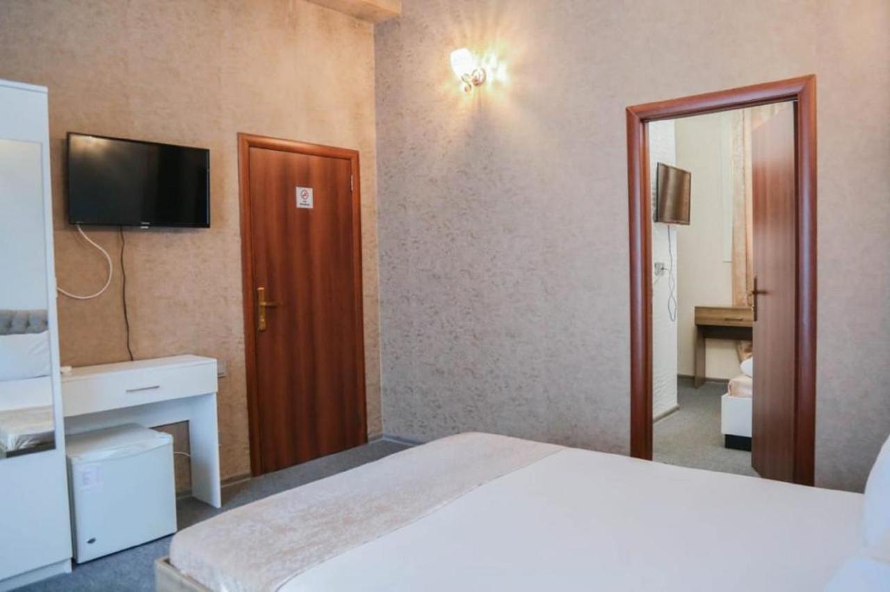 Best Center Hotel Baky Esterno foto