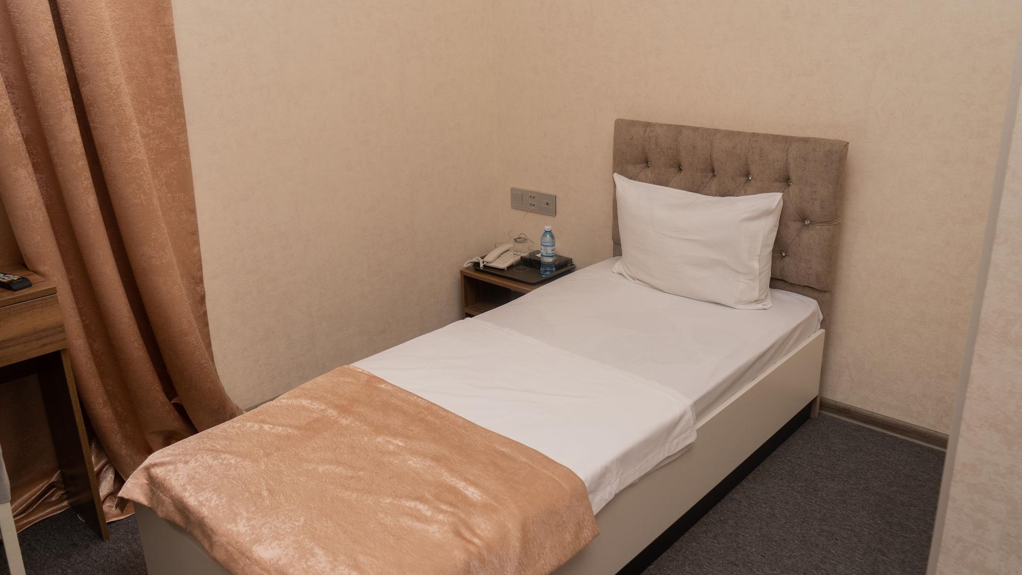 Best Center Hotel Baky Esterno foto