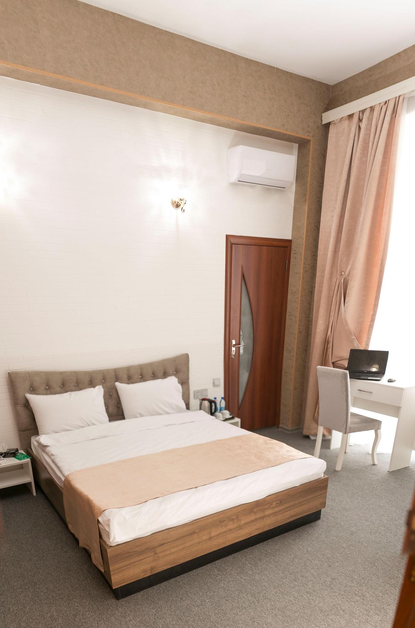 Best Center Hotel Baky Esterno foto