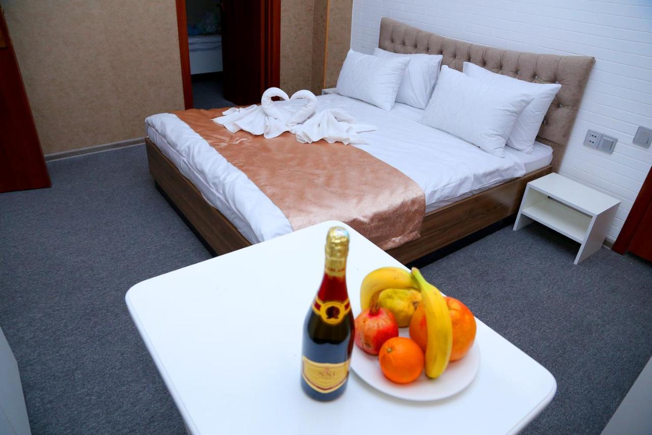 Best Center Hotel Baky Esterno foto